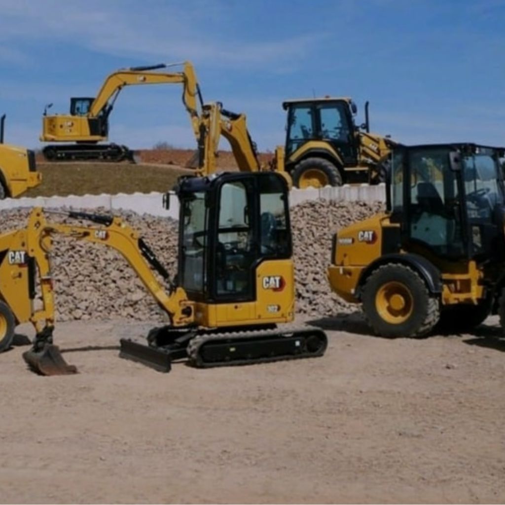 You are currently viewing Location Machines TP Ile de France: Pelles, Mini pelles, Chargeuses, Dumpers, etc…