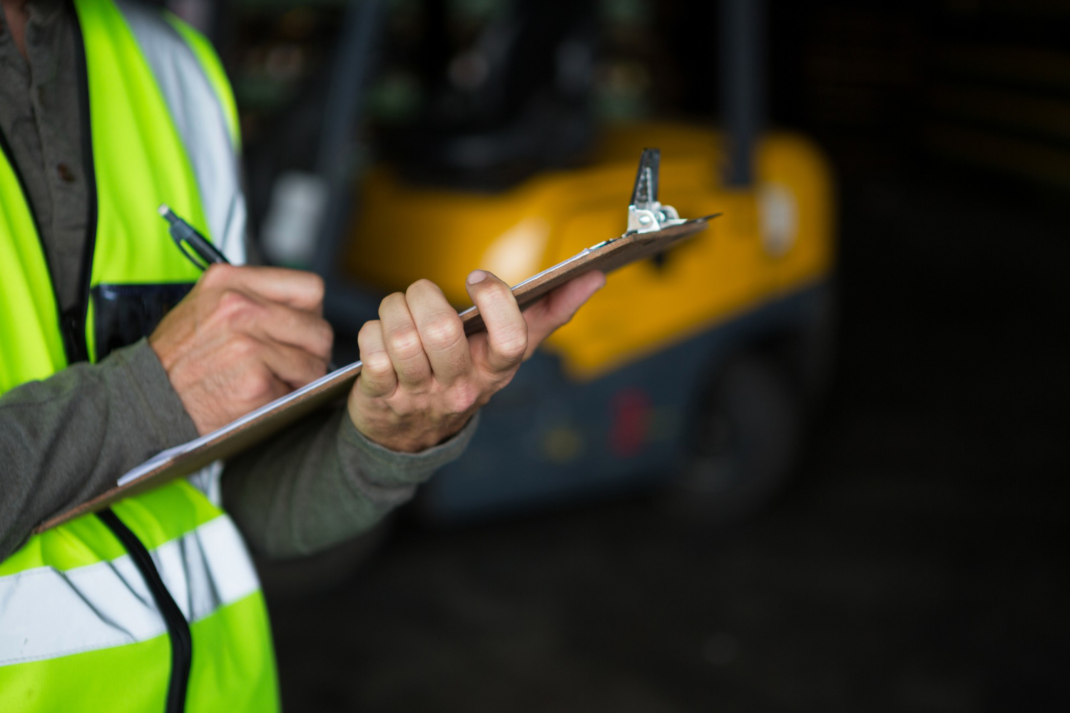 You are currently viewing Location d’engins de chantier : conseils pour une prise en main sécurisée et effica