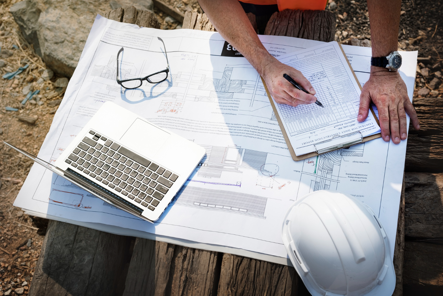 You are currently viewing Ce qu’il faut savoir avant de louer un engin de chantier pour réussir votre projet